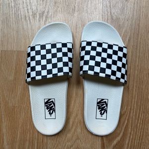 New Vans flip flops